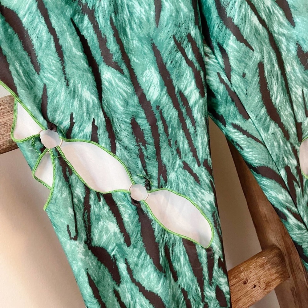 NEW Free People x Kim Shui Green Stripe Cutout Leggings - Picture 8 of 16